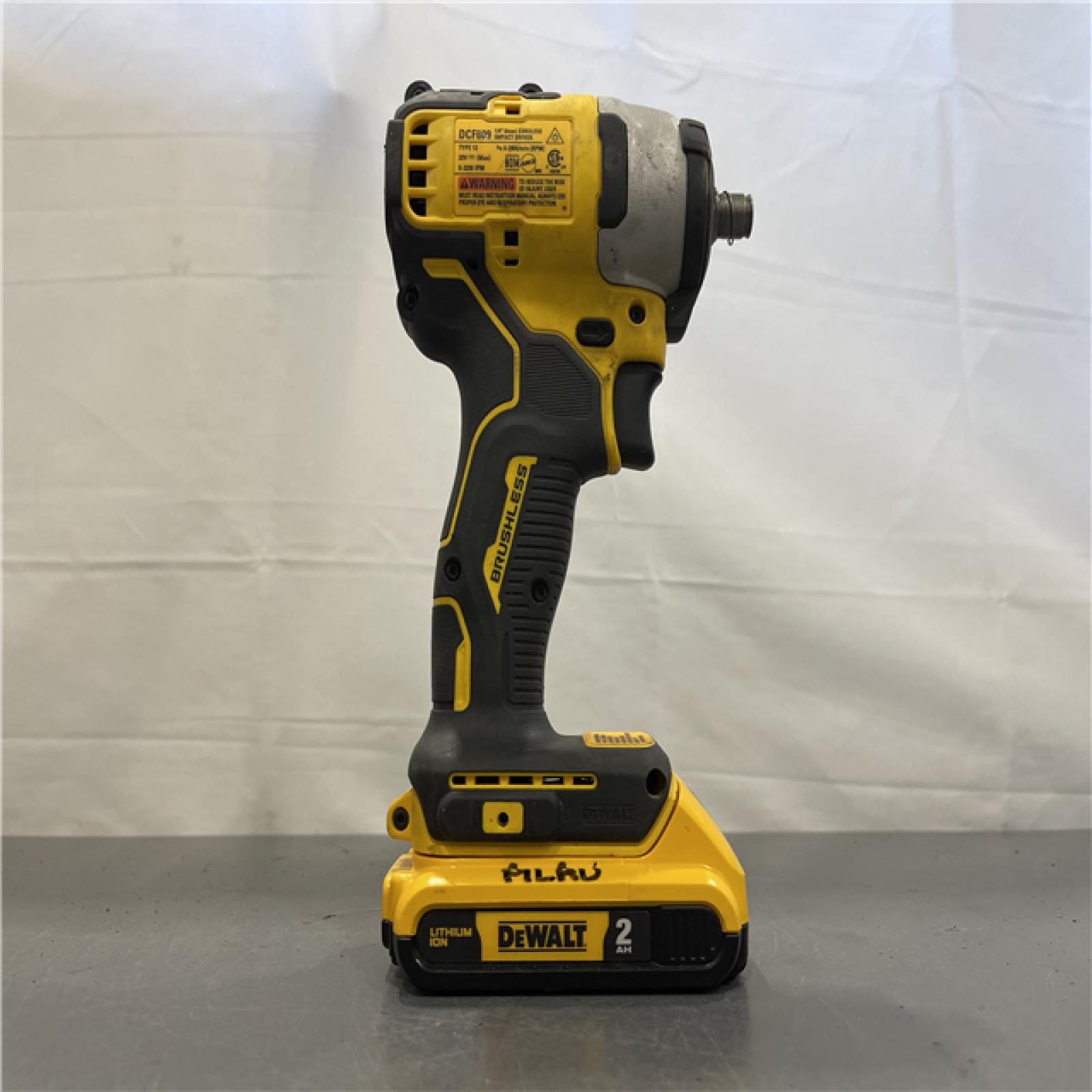 AS-IS - ATOMIC 20V MAX Lithium-Ion Brushless Cordless Compact 1/4 in. Impact Driver Kit