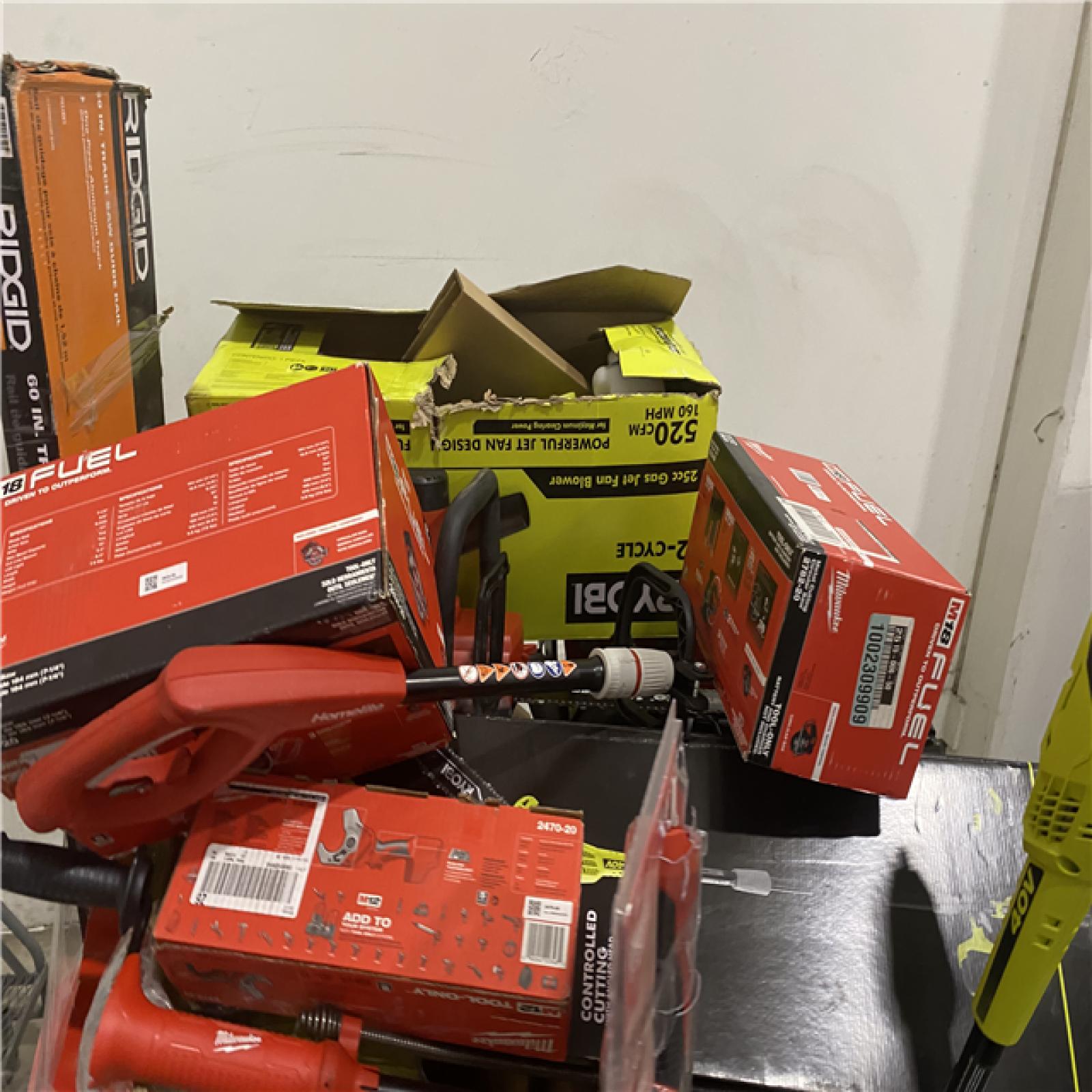 Dallas Location - As-Is Tool Pallet