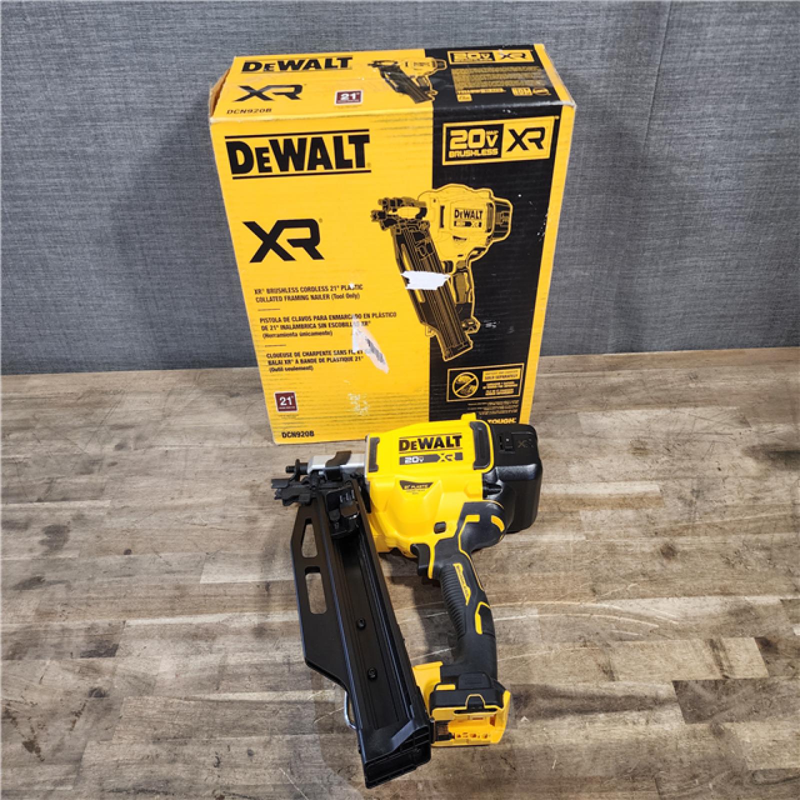 HOUSTON LOCATION - AS-IS (APPEARS LIKE NEW) DEWALT 20-Volt 21° Cordless Framing Nailer (Tool-Only)