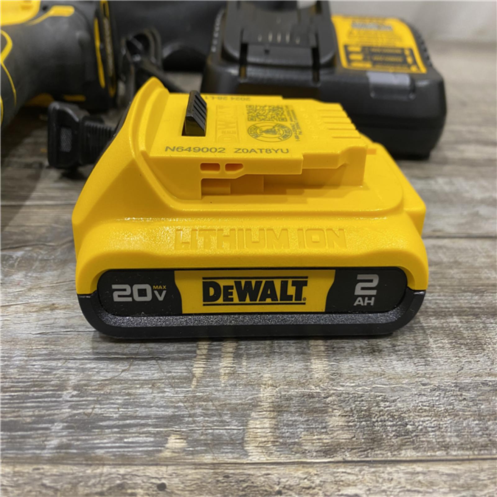 AS-IS DEWALT Atomic 20V Max Lithium-Ion Brushless Cordless Compact 1/4 in. Impact Driver Kit