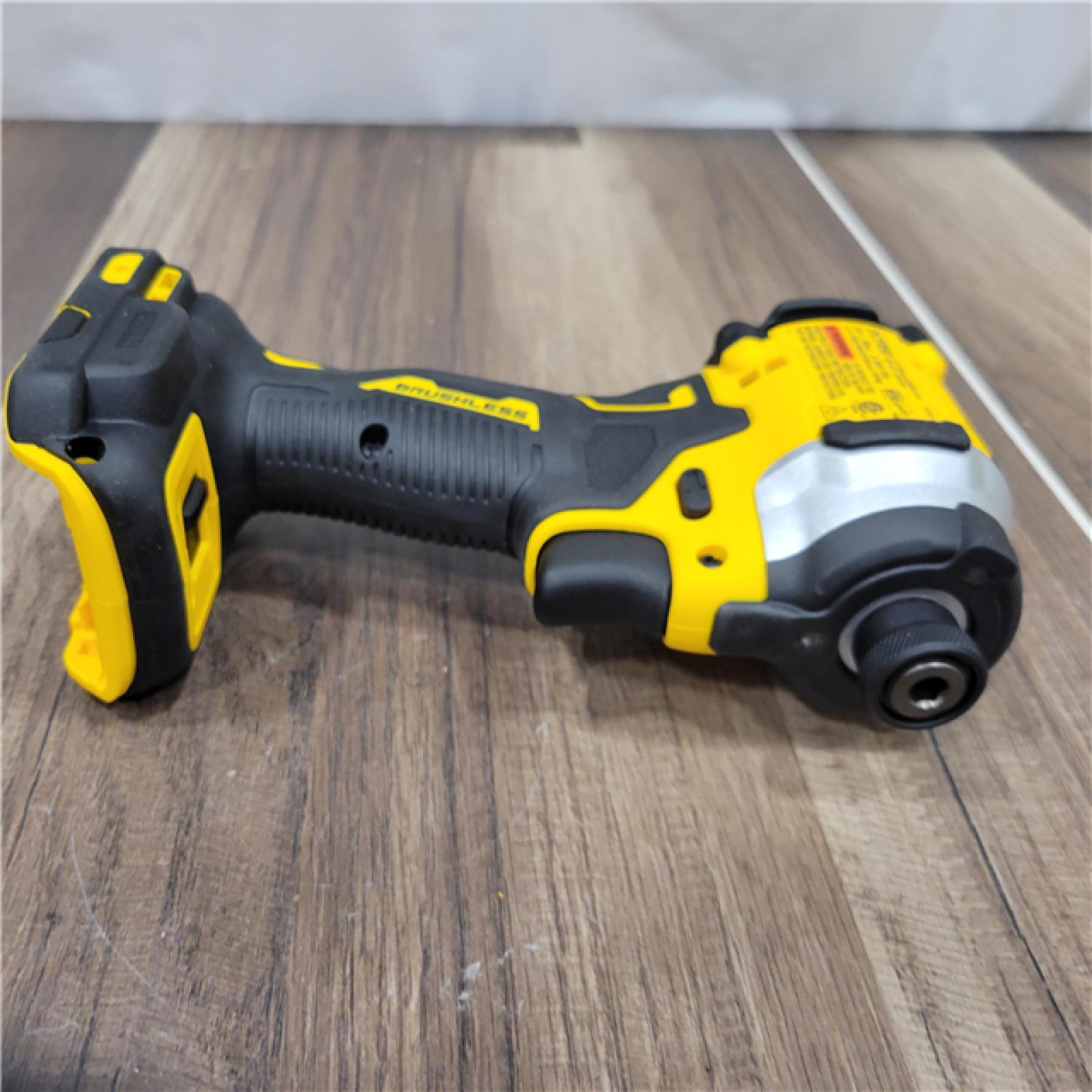 AS-IS DEWALT ATOMIC 20V MAX Lithium-Ion Cordless 1/4 in. Brushless Impact Driver Kit, 5 Ah Battery, Charger, and Bag