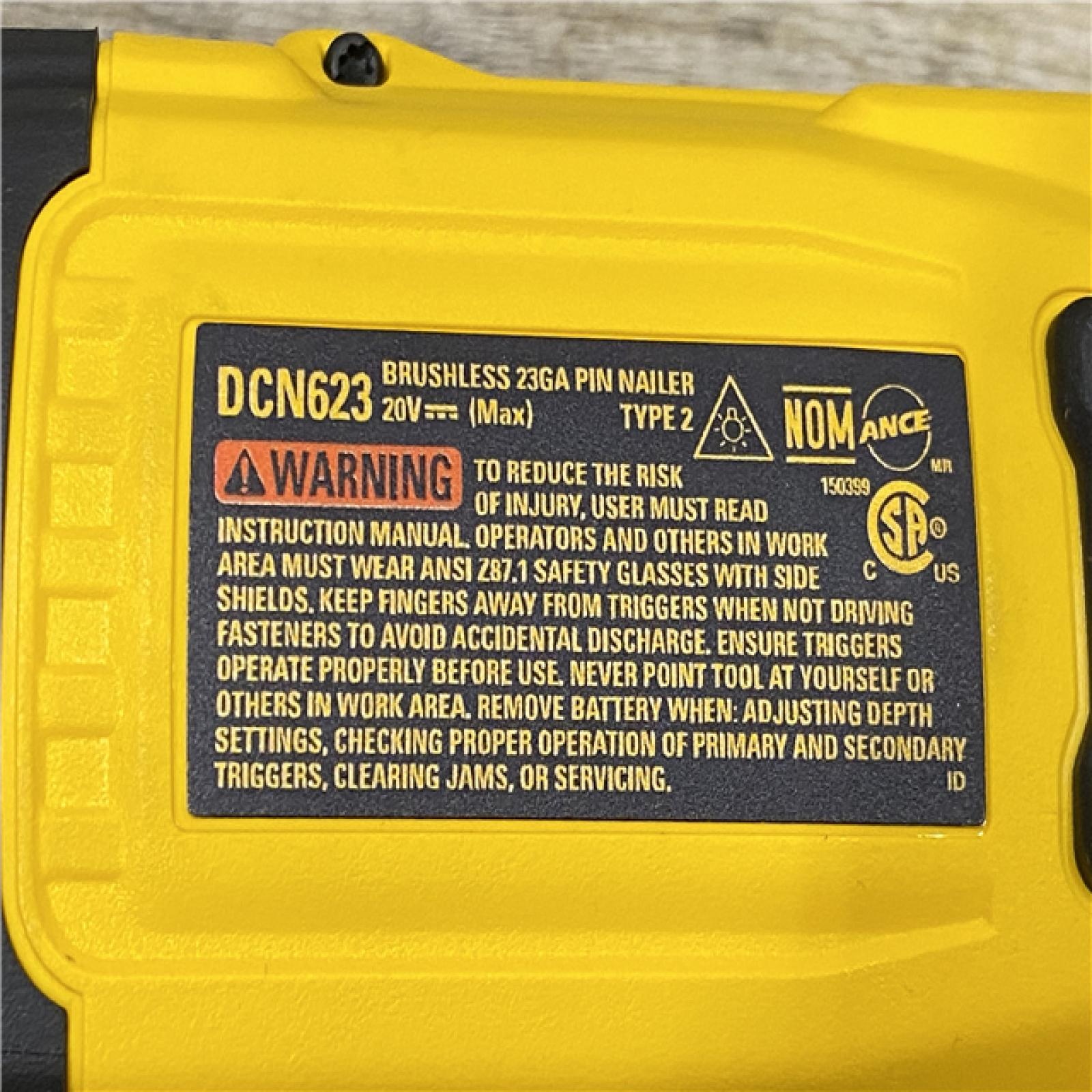 AS-IS DEWALT ATOMIC 20V MAX Lithium Ion Cordless 23 Gauge Pin Nailer Kit