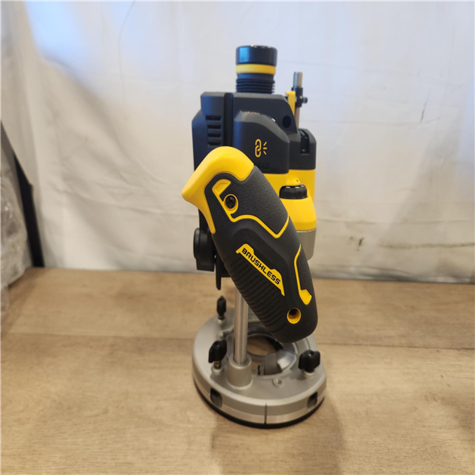 AS-IS- 20V MAX XR 2-1/4 Peak HP Brushless Cordless Plunge Router (Tool Only)