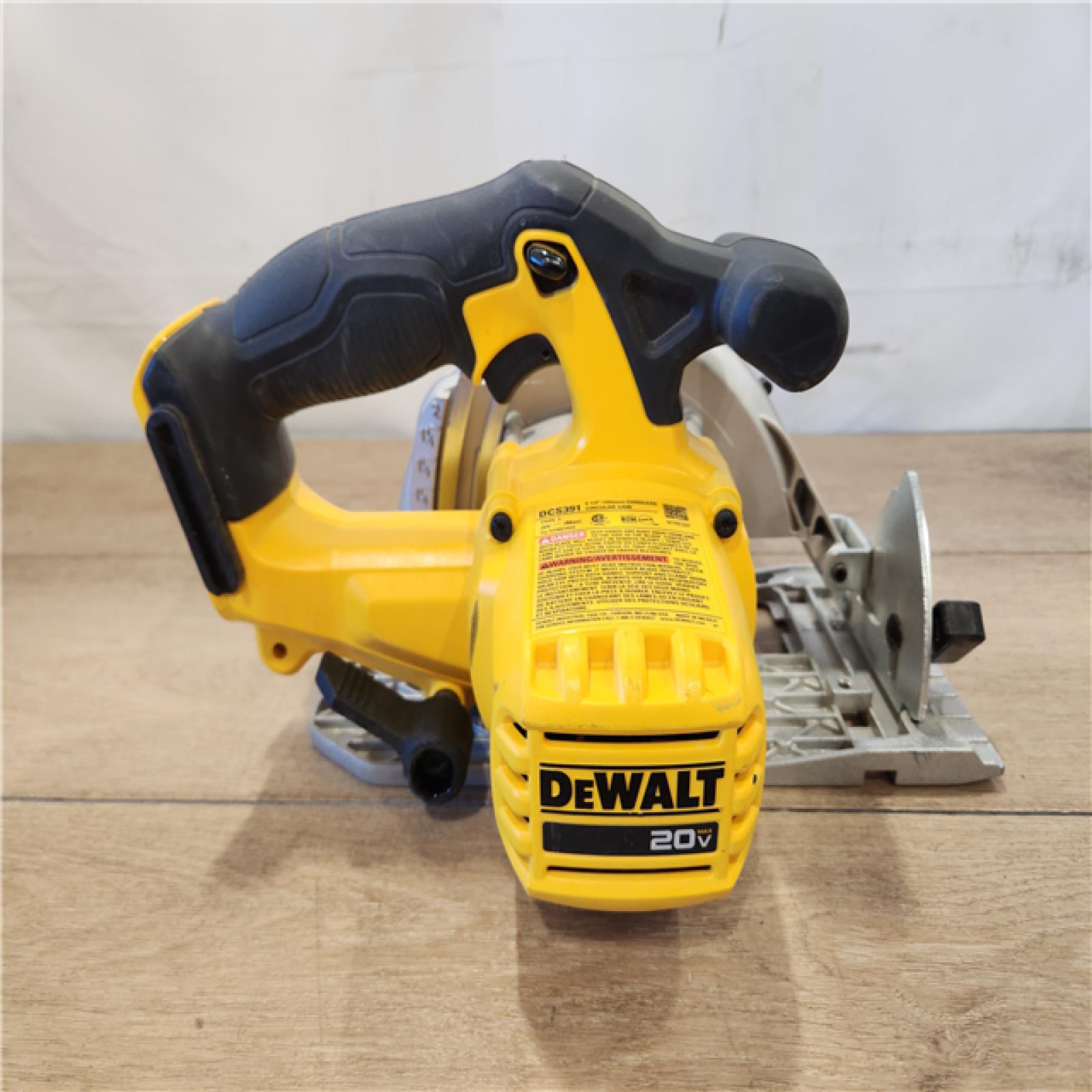 AS-IS- DEWALT 20-Volt 6-1/2 in. MAX Lithium-Ion Cordless Circular Saw (Tool-Only)