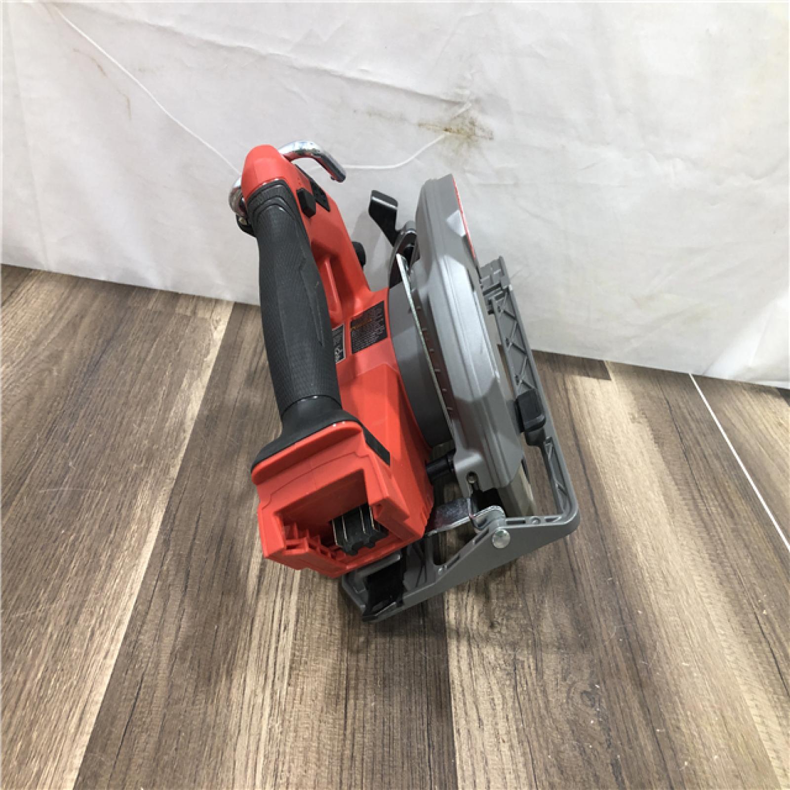 AS-IS Milwaukee FUEL 18V Lithium-Ion Brushless Cordless 7-1/4 in. Circular Saw (Tool-Only)