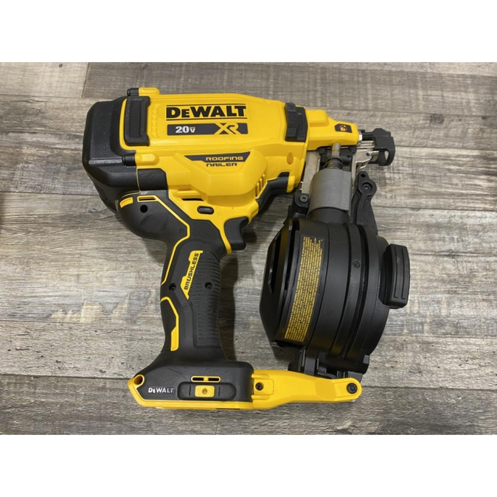 AS-IS DEWALT 20V MAX Lithium-Ion 15-Degree Electric Cordless Roofing Nailer Kit