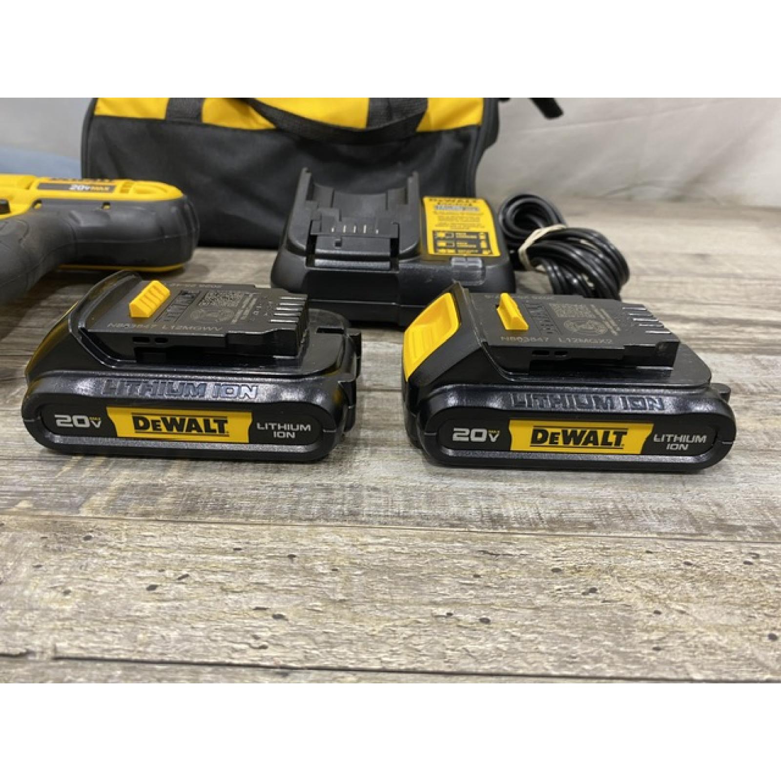 AS-IS DEWALT 20V MAX Cordless 1/2 in. Drill/Driver Kit