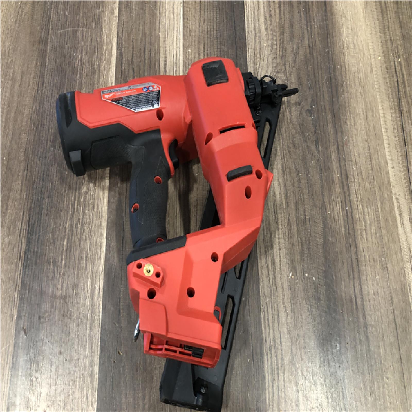 AS-IS Milwaukee FUEL 18-Volt Lithium-Ion Brushless Cordless Gen II 15-Gauge Angled Finish Nailer (Tool-Only)