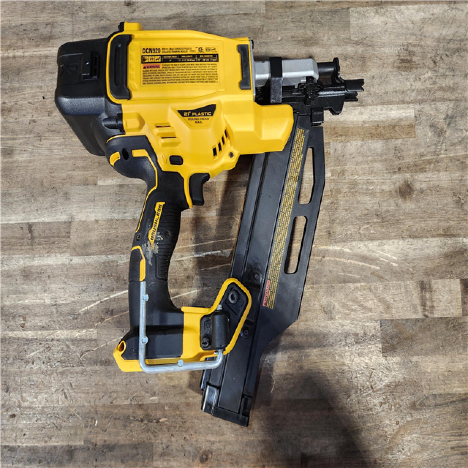 HOUSTON LOCATION - AS-IS DEWALT 20-Volt 21° Cordless Framing Nailer (Tool-Only)