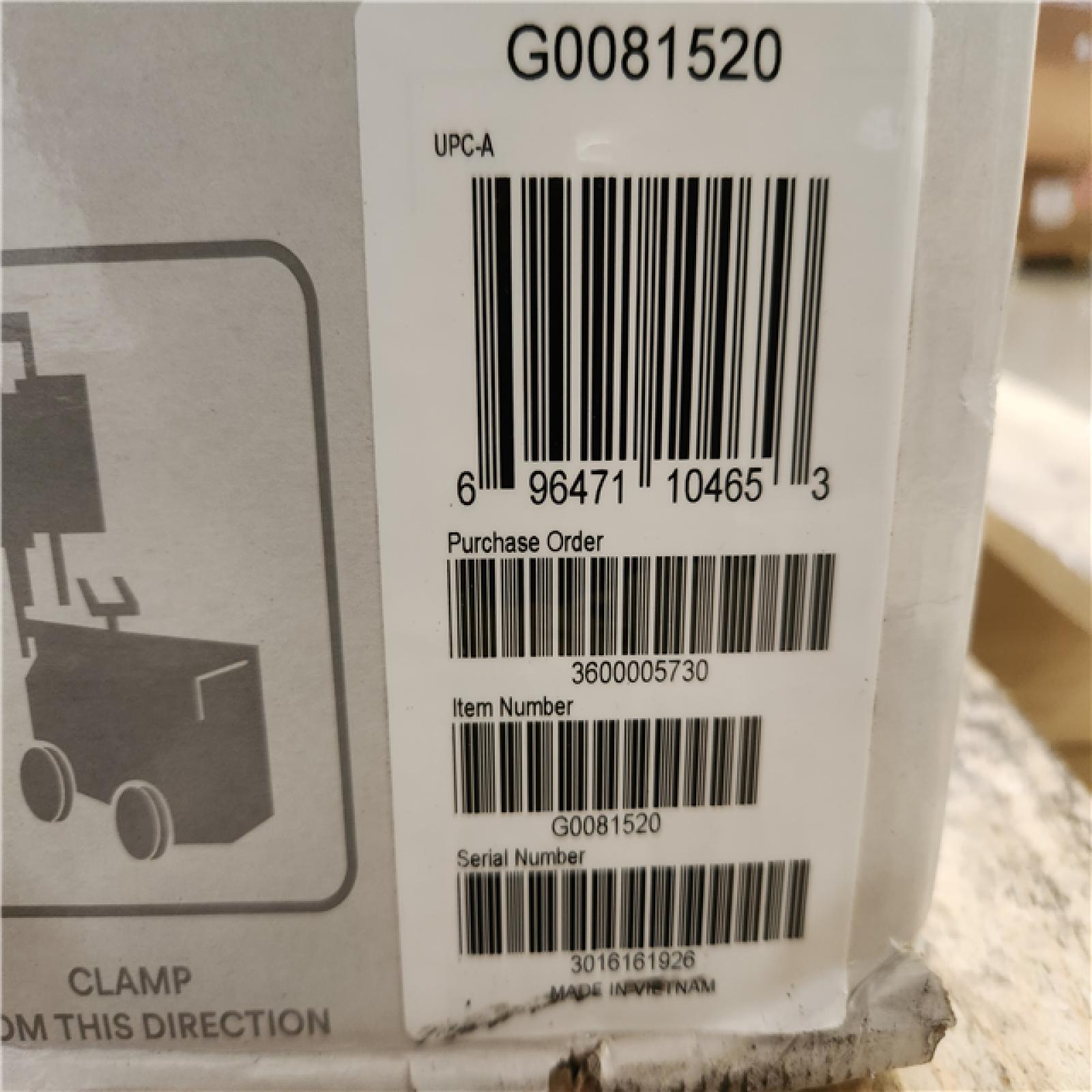 Phoenix NEW Generac 8125/6500-Watt Dual Fuel Portable Generator  Easy-To-Use Electric Start (SEALED)