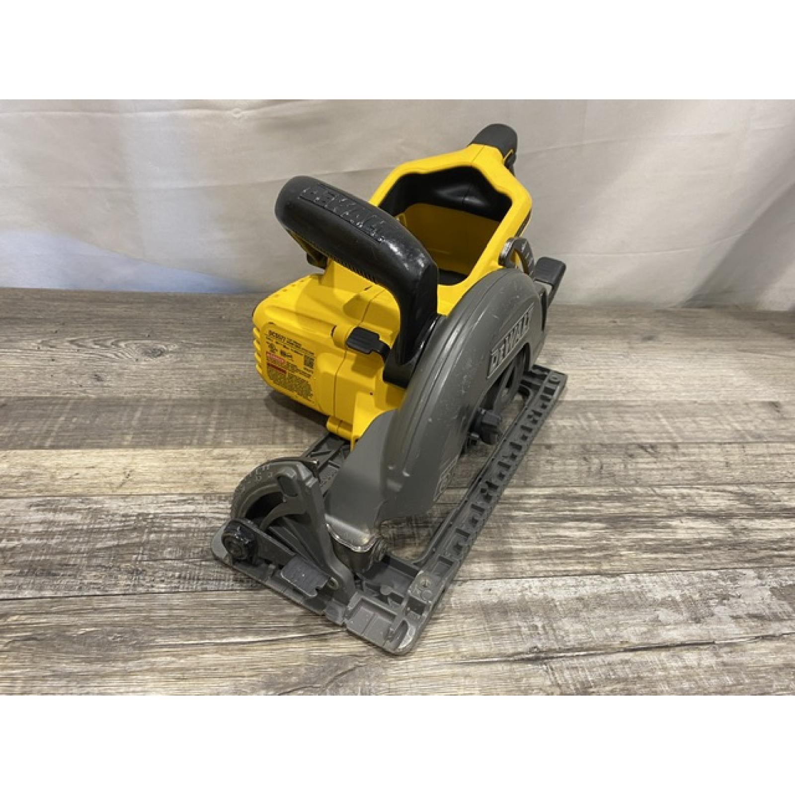 AS-IS DEWALT FLEXVOLT 60V MAX Cordless Brushless 7-1/4 in. Wormdrive Style Circular Saw (Tool Only)