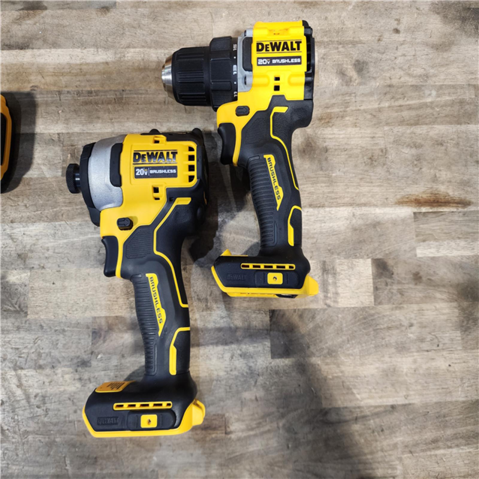 HOUSTON LOCATION - AS-IS Dewalt DCK225D2 20V MAX ATOMIC Compact Cordless Drill Driver and Impact Driver Combo Kit