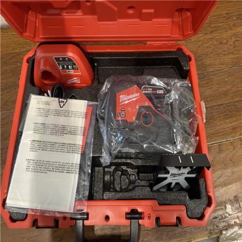 AS-IS Milwaukee-3632-21 M12 Green Beam Laser 360Â° 3-Plane Kit