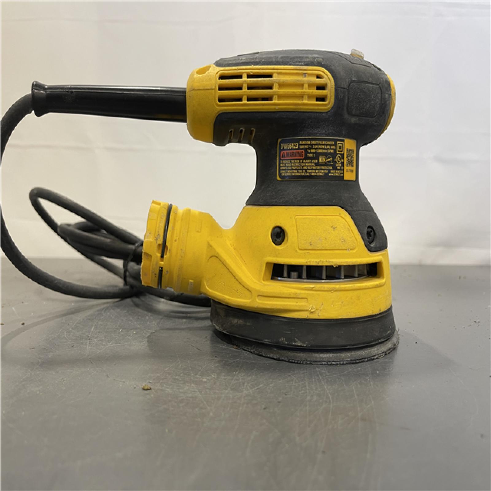 AS-IS - DEWALT 3 Amp Corded 5 in. Variable Speed Random Orbital Sander