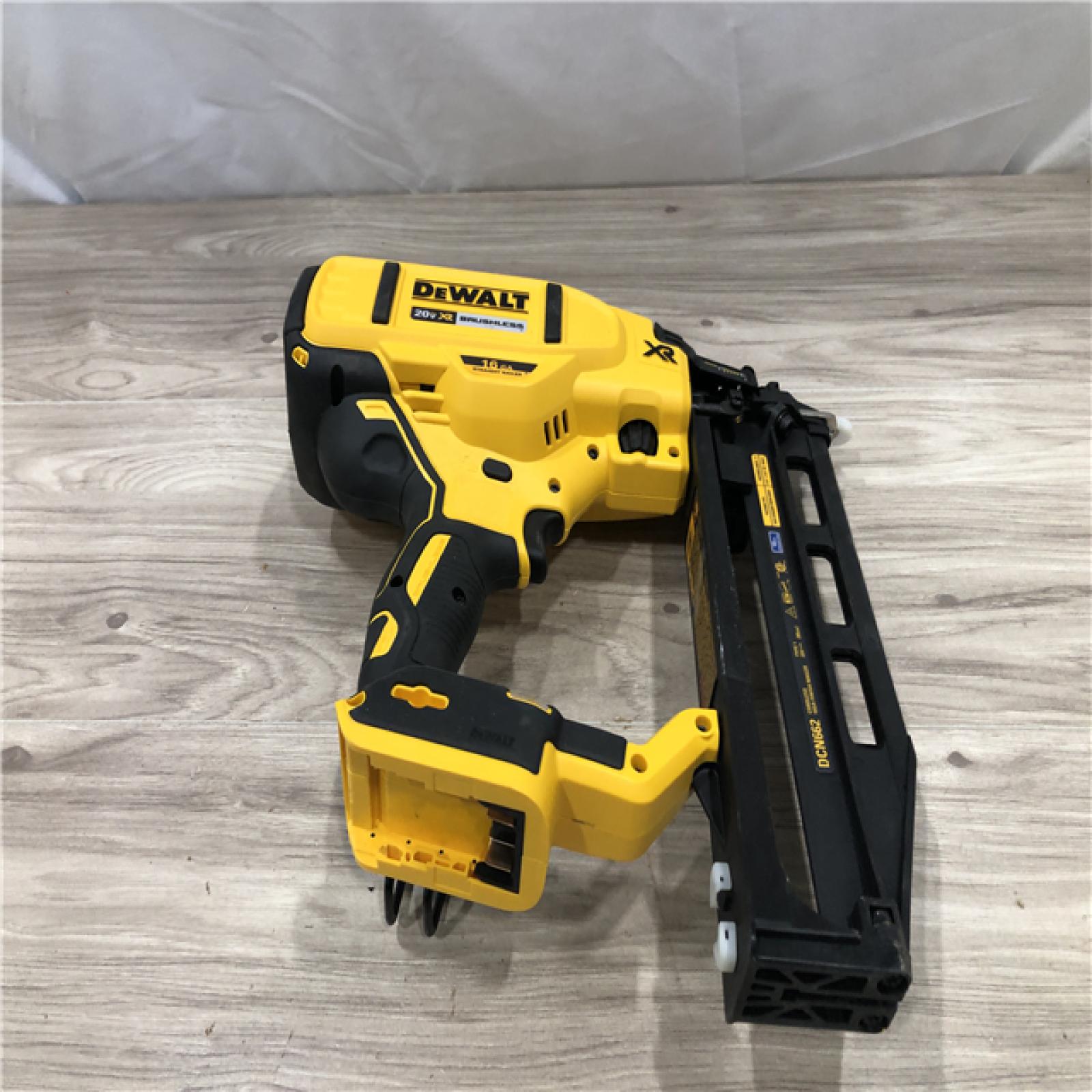 AS-IS DEWALT 20V MAX XR 16-Gauge Lithium-Ion Cordless Finish Nailer (Tool Only)