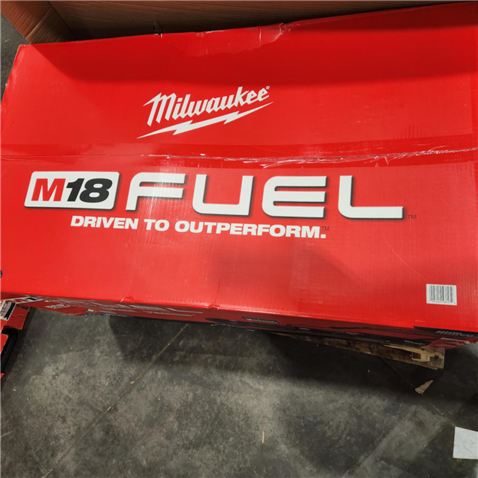 NEW - M18 FUEL Brushless Cordless 21 in. Walk Behind Dual Battery Self-Propelled Mower W/(2) 12.0Ah Battery and Rapid Charger