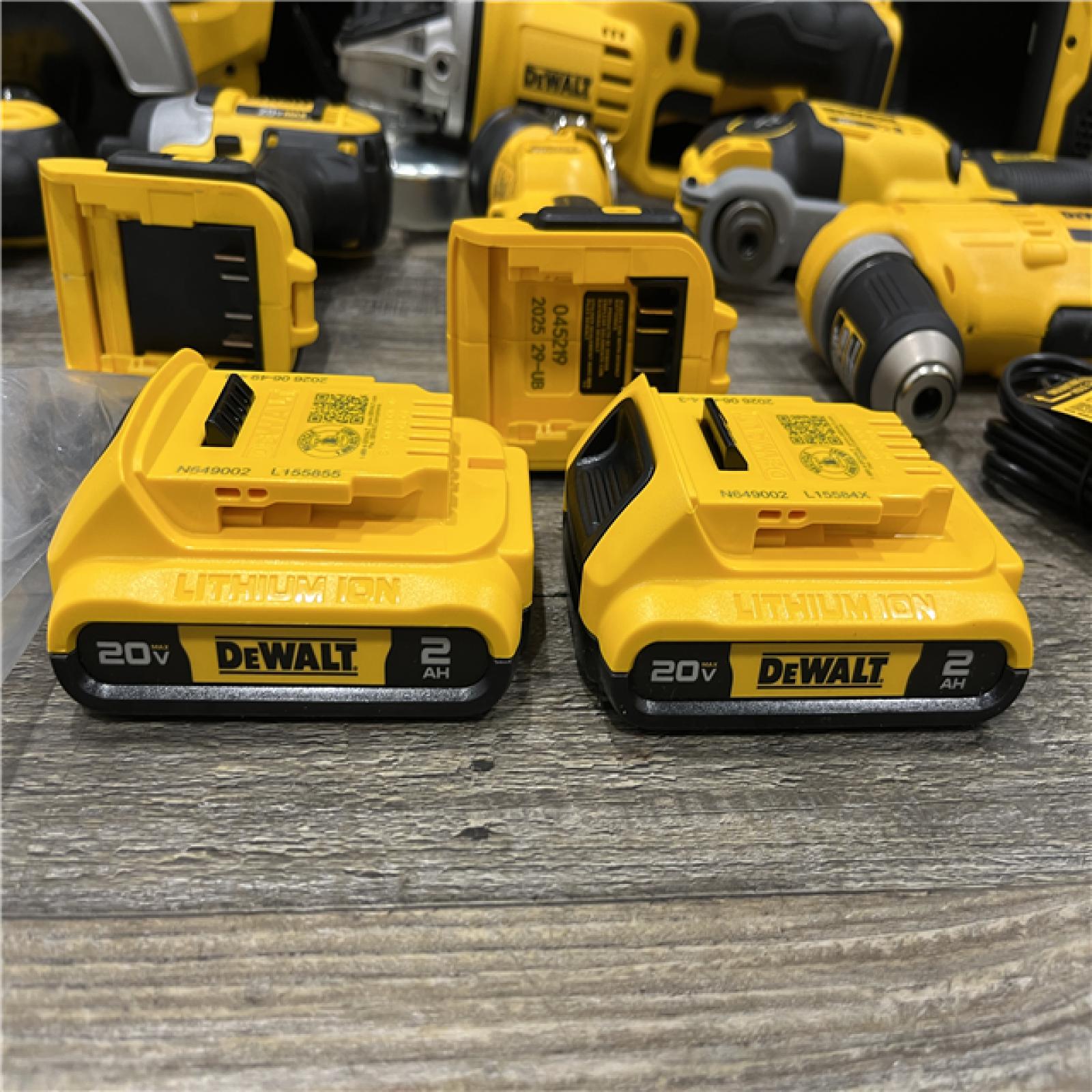 AS-IS DEWALT 20V MAX Cordless 9 Tool Combo Kit