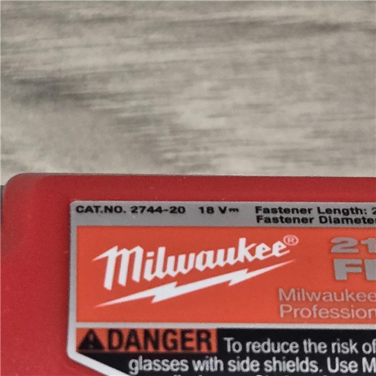 AS-IS Milwaukee 2744-20 M18 FUEL 3-1/2 in. 18V 21-Degree Cordless Framing Nailer (Tool-Only)