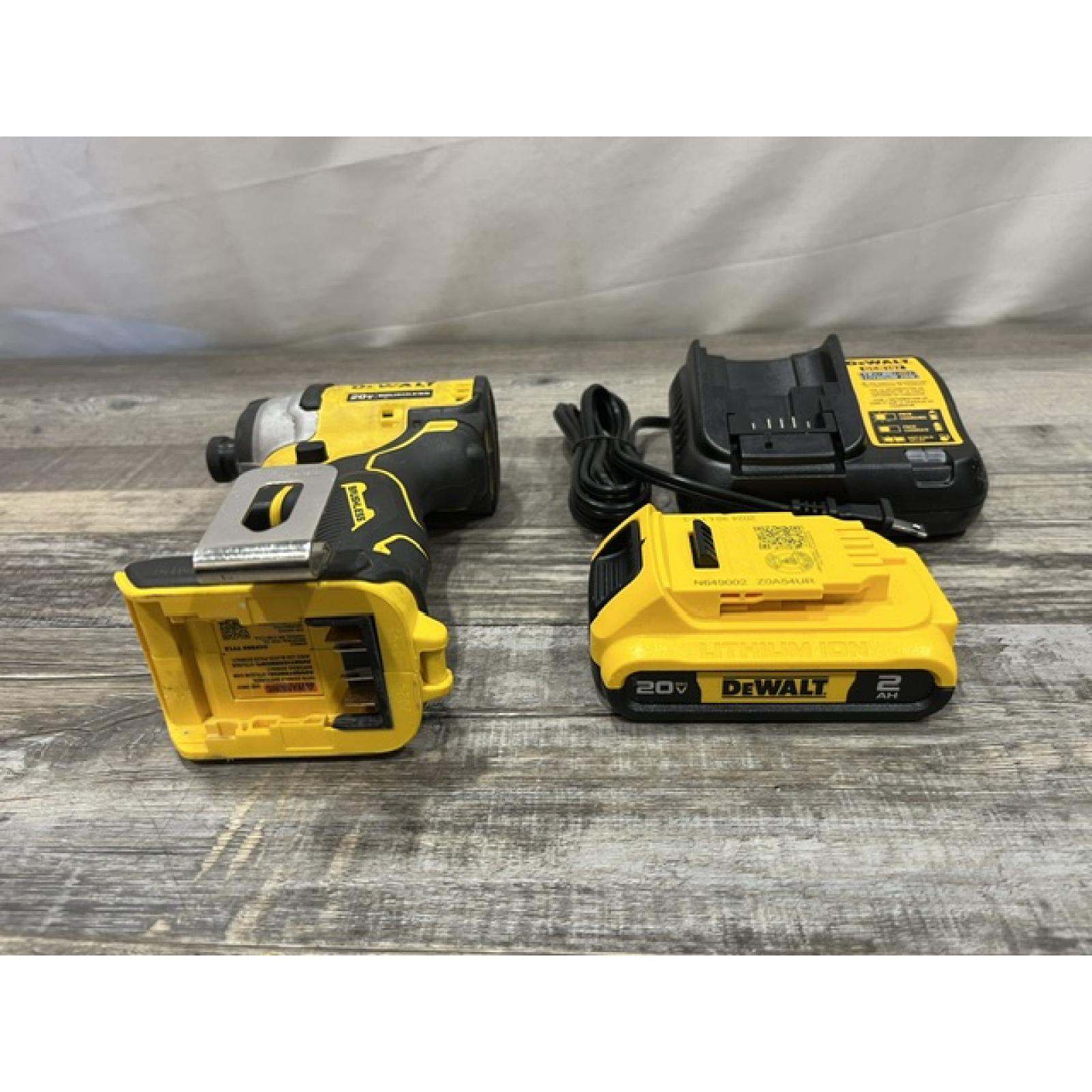 AS-IS DEWALT Atomic 20V Max Lithium-Ion Brushless Cordless Compact 1/4 in. Impact Driver Kit