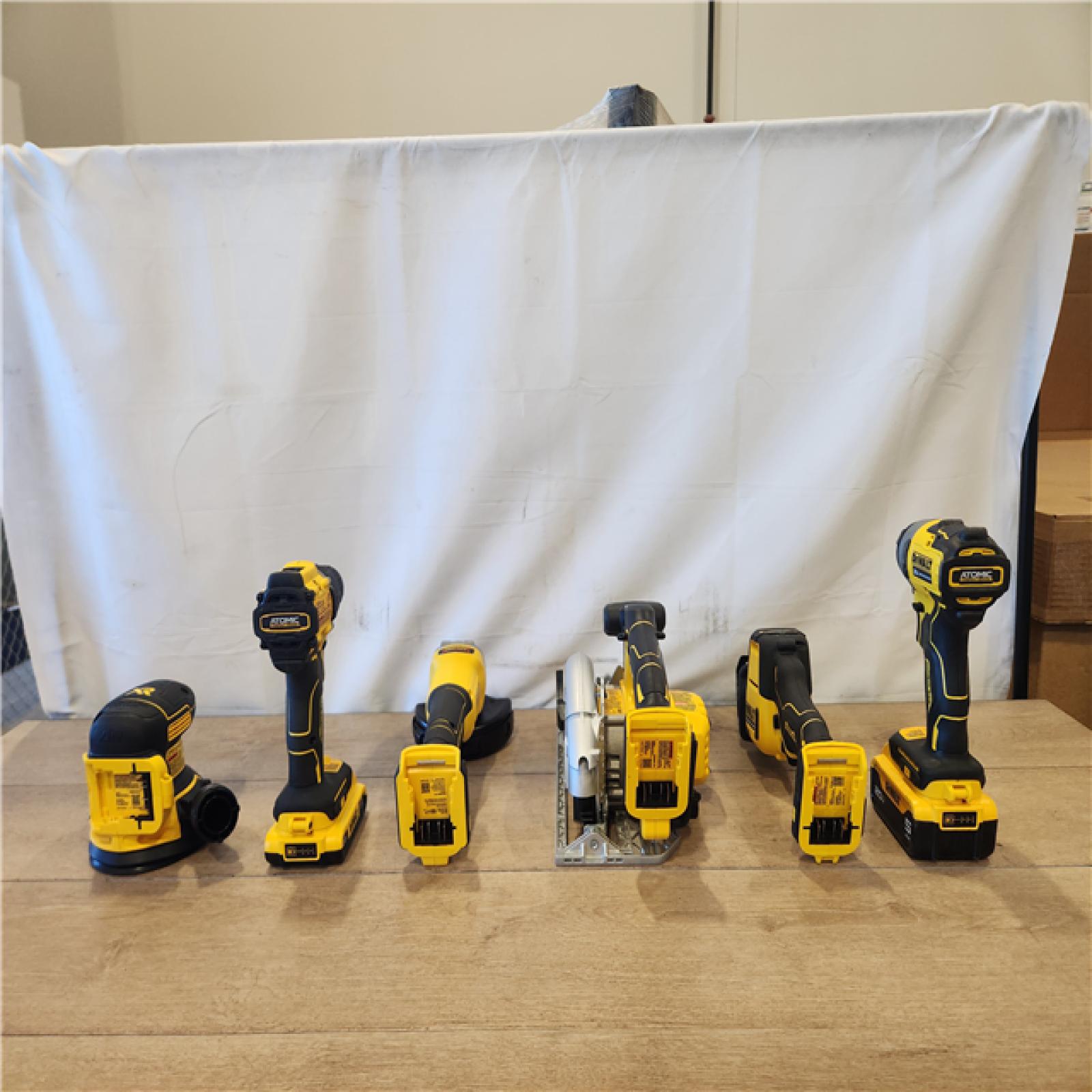 AS-IS- DEWALT 20V Lithium-Ion Cordless 6-Tool Combo Kit with 5.0 Ah and 2.0 Ah Batteries  Charger and Tough System 2.0 Rolling Toolbox