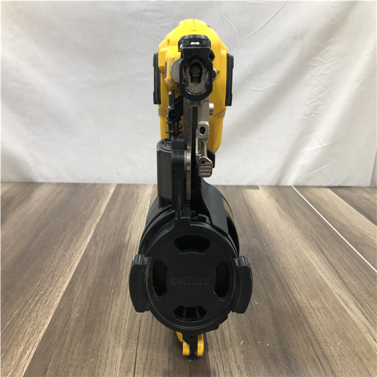AS-IS DEWALT 20V MAX Lithium-Ion 15-Degree Electric Cordless Roofing Nailer Kit