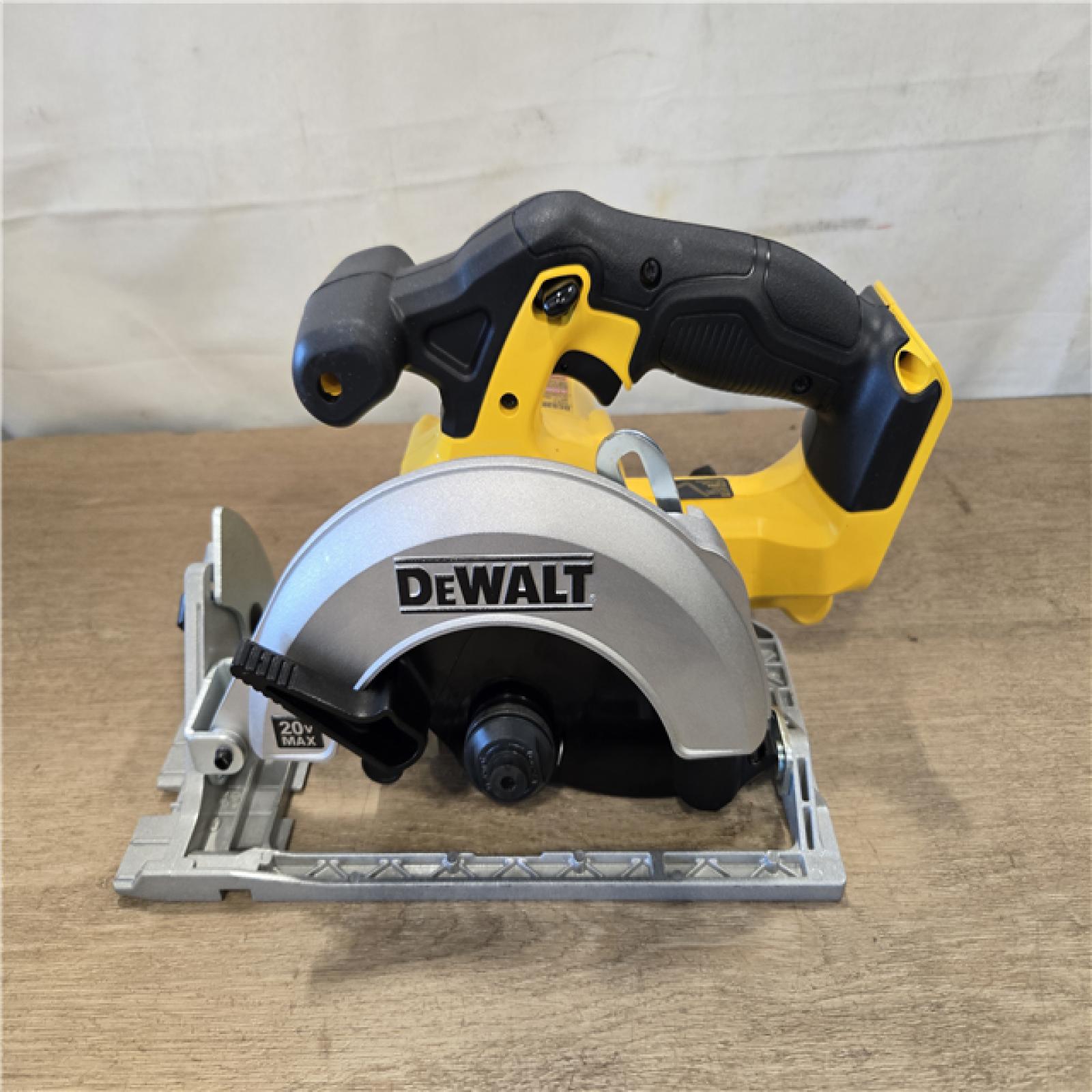 AS-IS DeWalt 20V MAX Cordless Circular Saw Kit