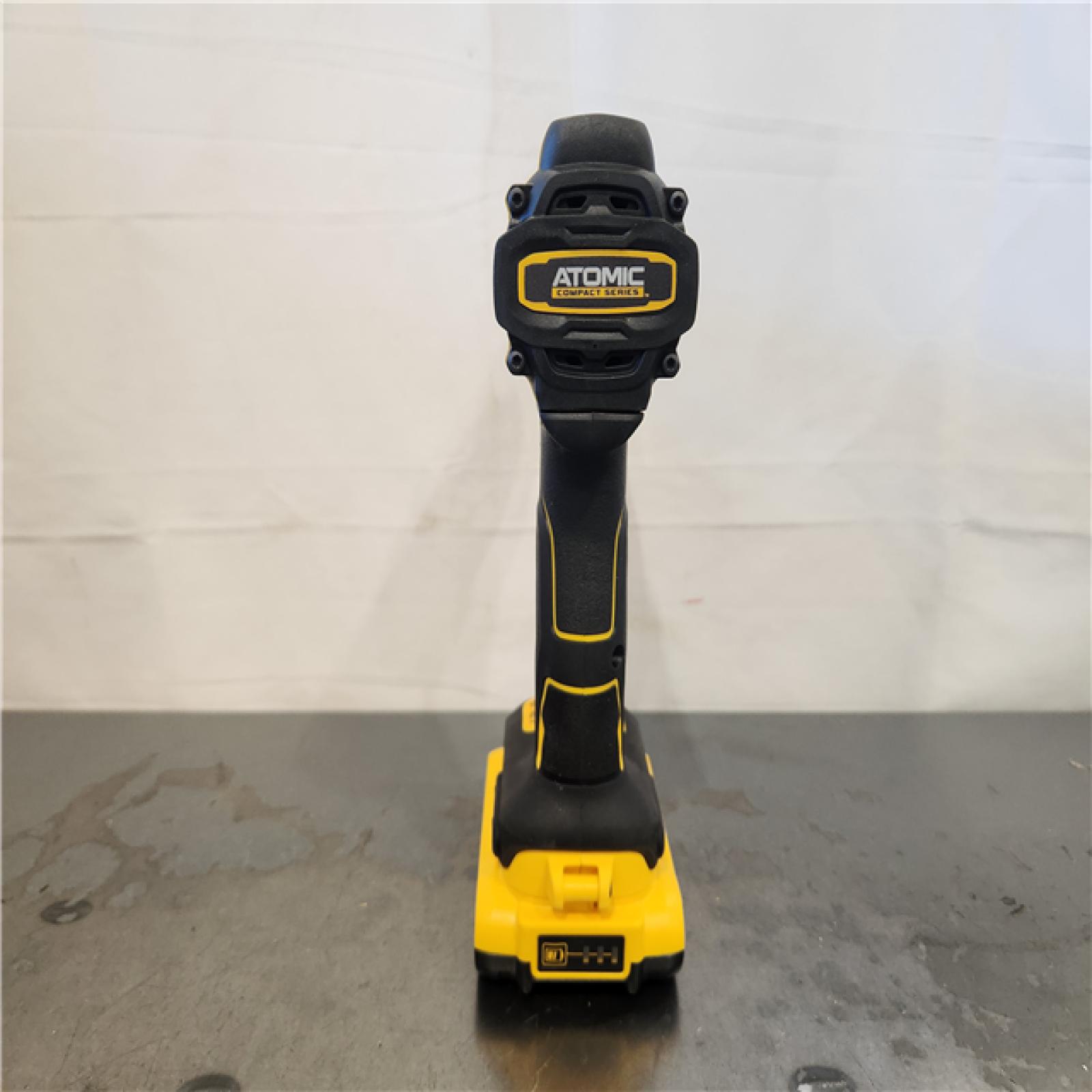 AS-IS- DEWALT ATOMIC COMPACT SERIES 20V MAX* Brushless Cordless 1/2 Drill/Driver Kit