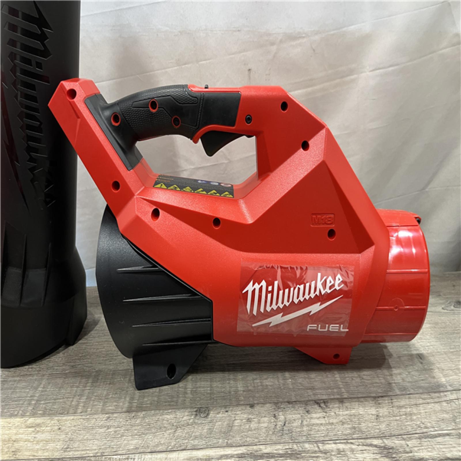 AS-IS Milwaukee FUEL 120 MPH 500 CFM 18V Brushless Cordless Battery Powered Leaf Blower Kit