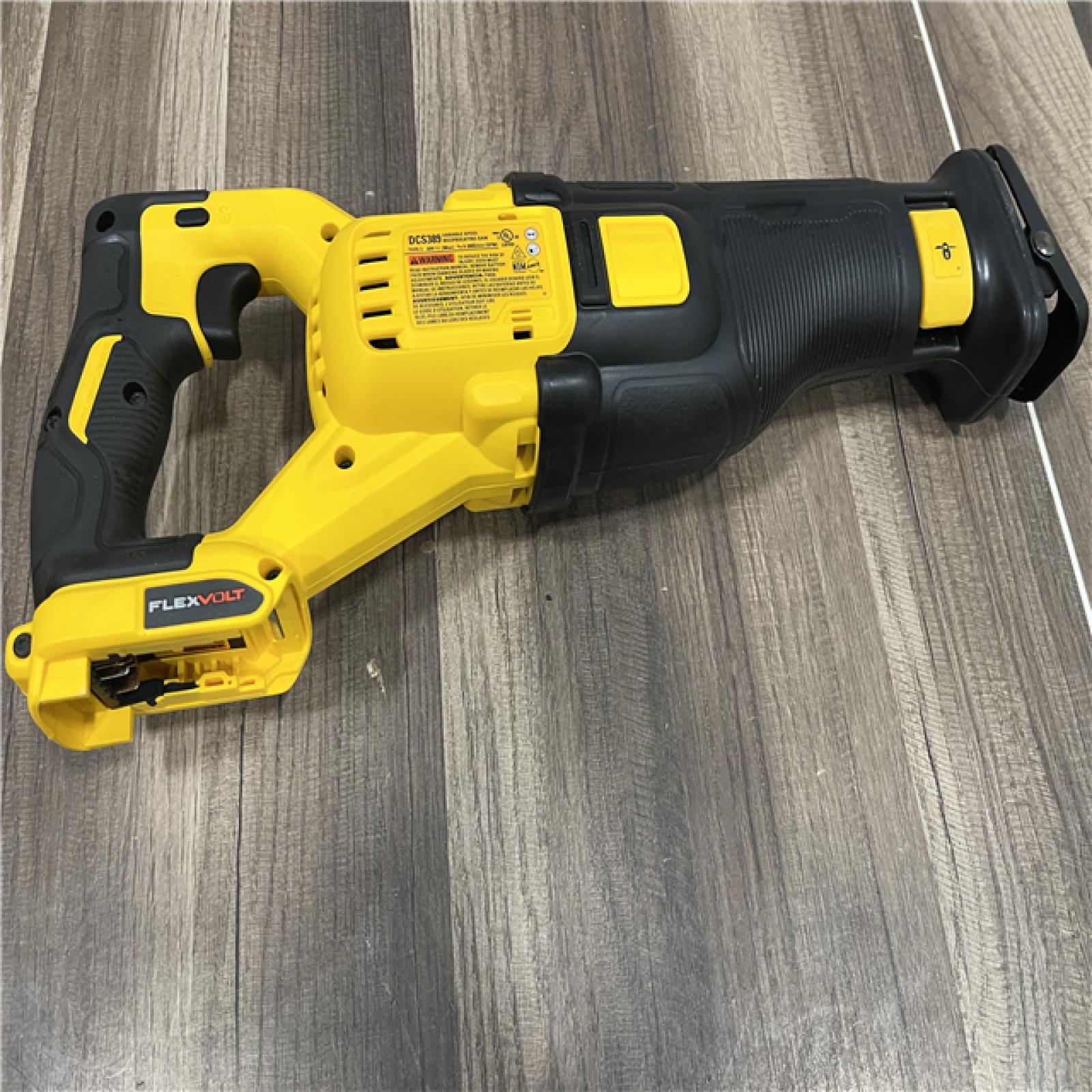 GOOD DeWalt DCS389B FLEXVOLT 60V MAX Cordless Brushless Reciprocating Saw (Tool-Only)
