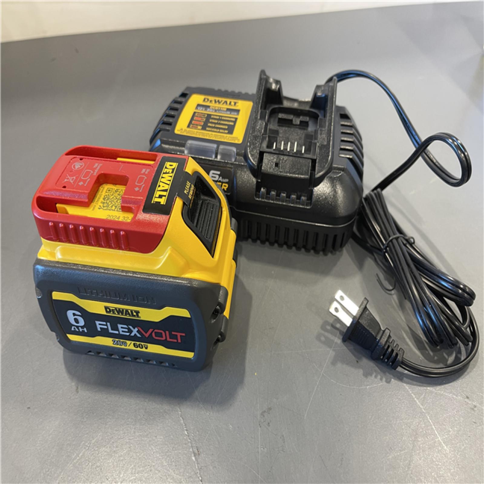 Like New! - DEWALT FLEXVOLT 20V/60V MAX Lithium-Ion 6.0Ah Battery Pack with 6 Amp Output Charger