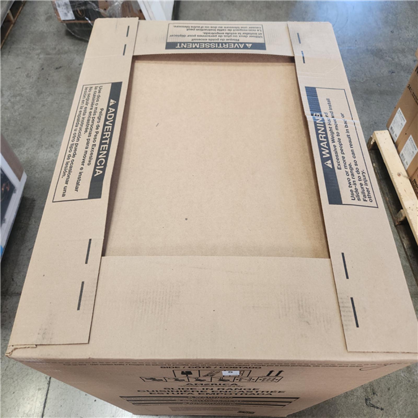 Phoenix Location NEW Whirlpool 4.8 cu. ft. 4 Burner Element Single Oven Electric Range with Frozen Bake Technology in Stainless Steel (SEALED)