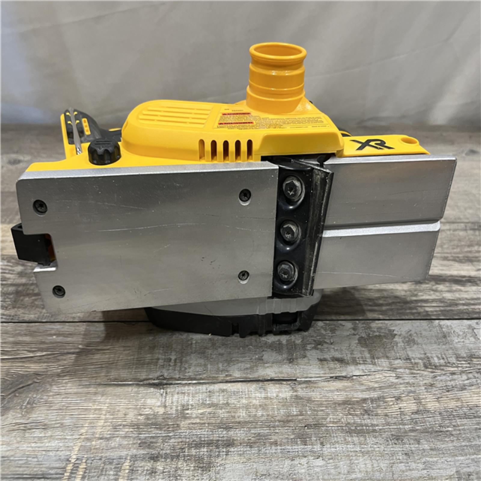 AS-IS DEWALT 20V MAX XR Cordless Brushless 3-1/4 in. Planer (Tool Only)