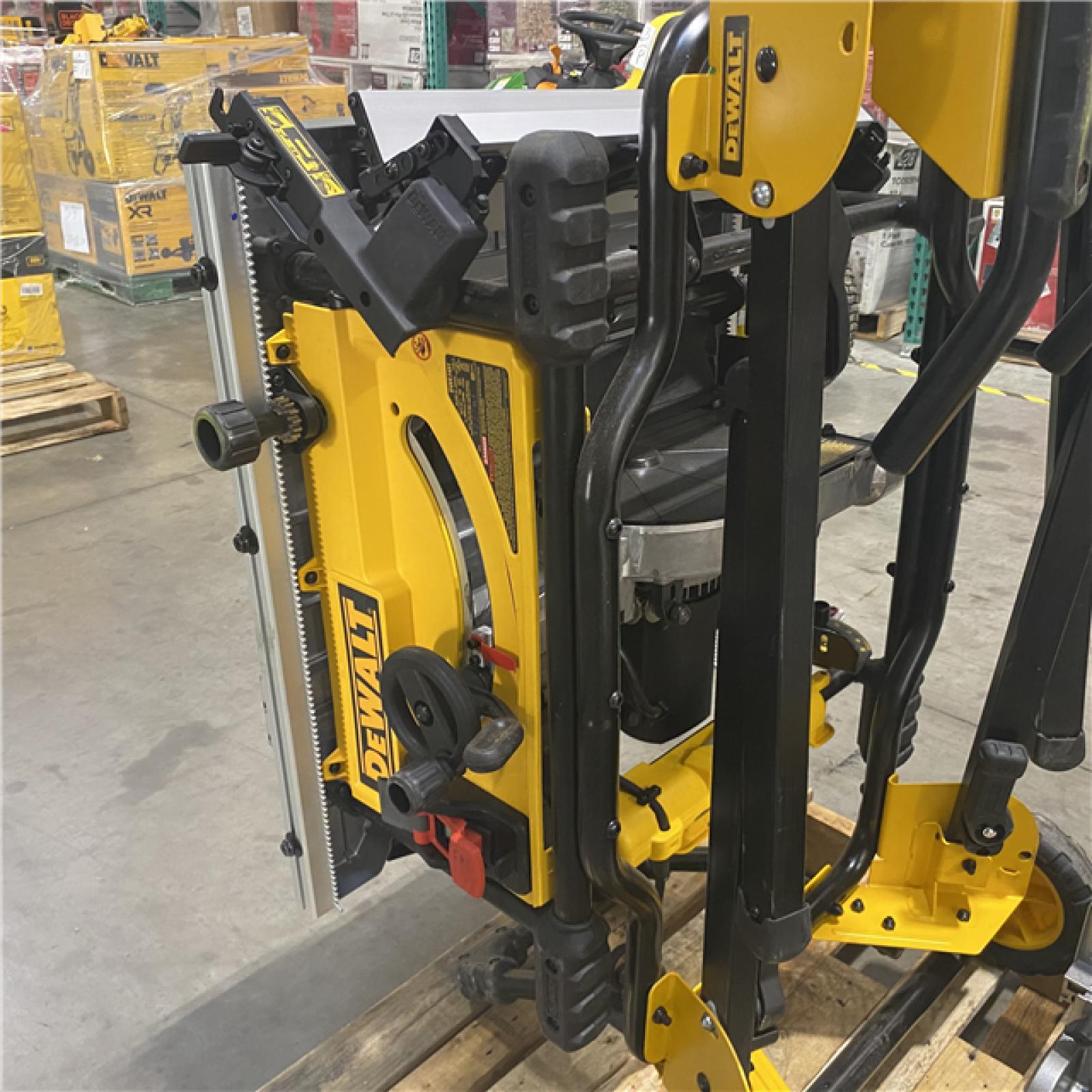 As-Is- DEWALT 10 in. 15 Amp 120V Site-Pro Compact Jobsite Table Saw