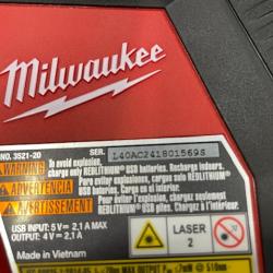 AS-IS Milwaukee 100 ft. REDLITHIUM Lithium-Ion USB Green Rechargeable Cross Line Laser Level with Charger