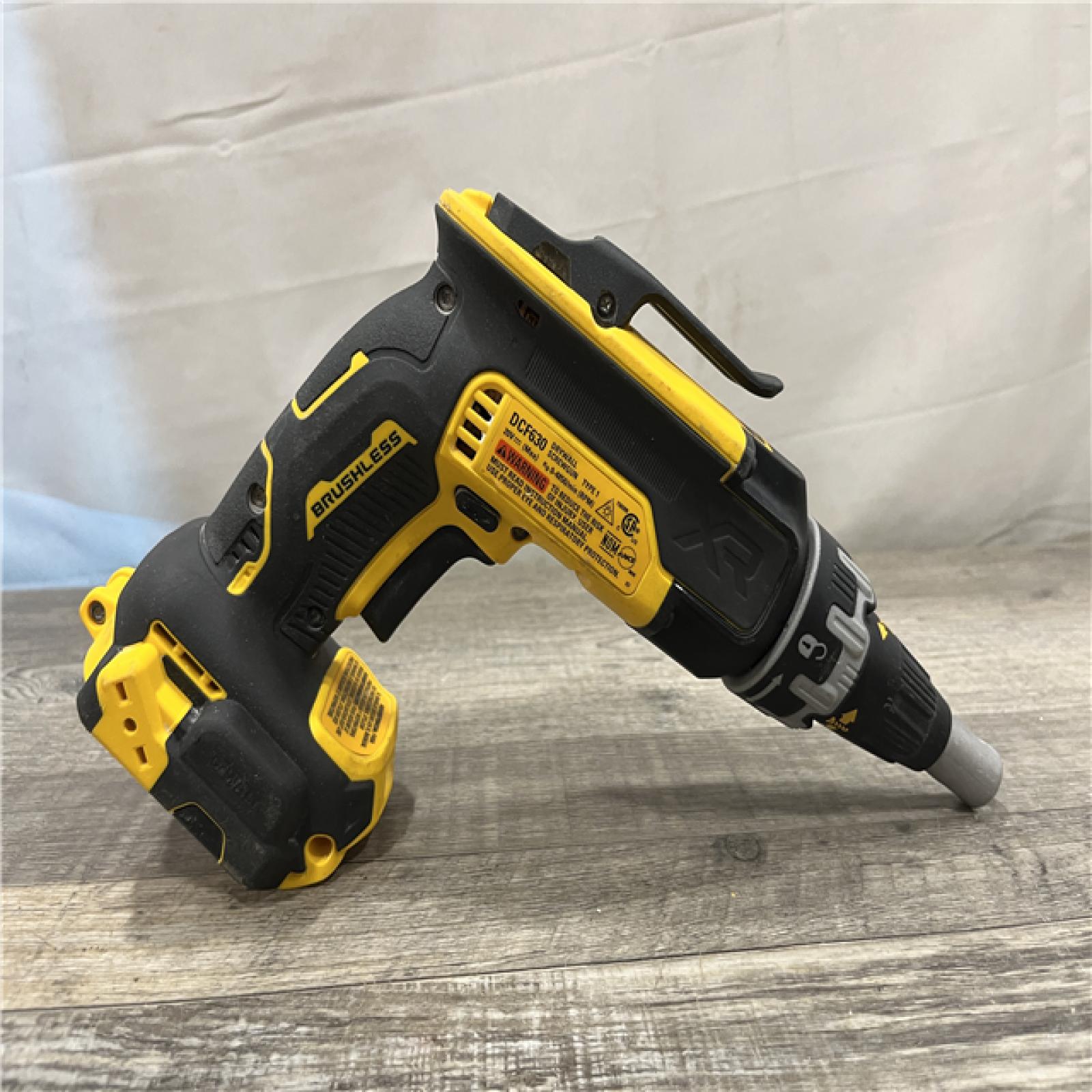 AS-IS DEWALT XR 20V MAX Lithium-Ion Cordless Brushless Screw Gun (Tool Only)
