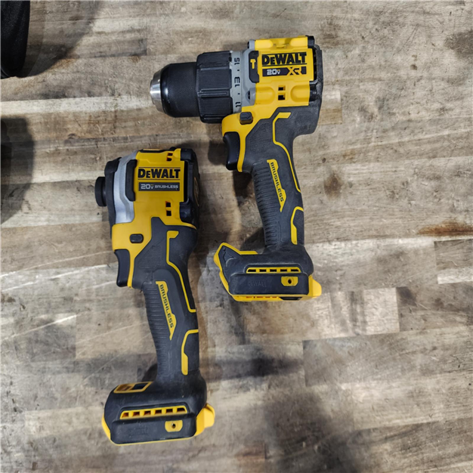 HOUSTON LOCATION - AS-IS DEWALT 2 TOOL COMBO KIT W/ (2) BATTERY & CHARGER