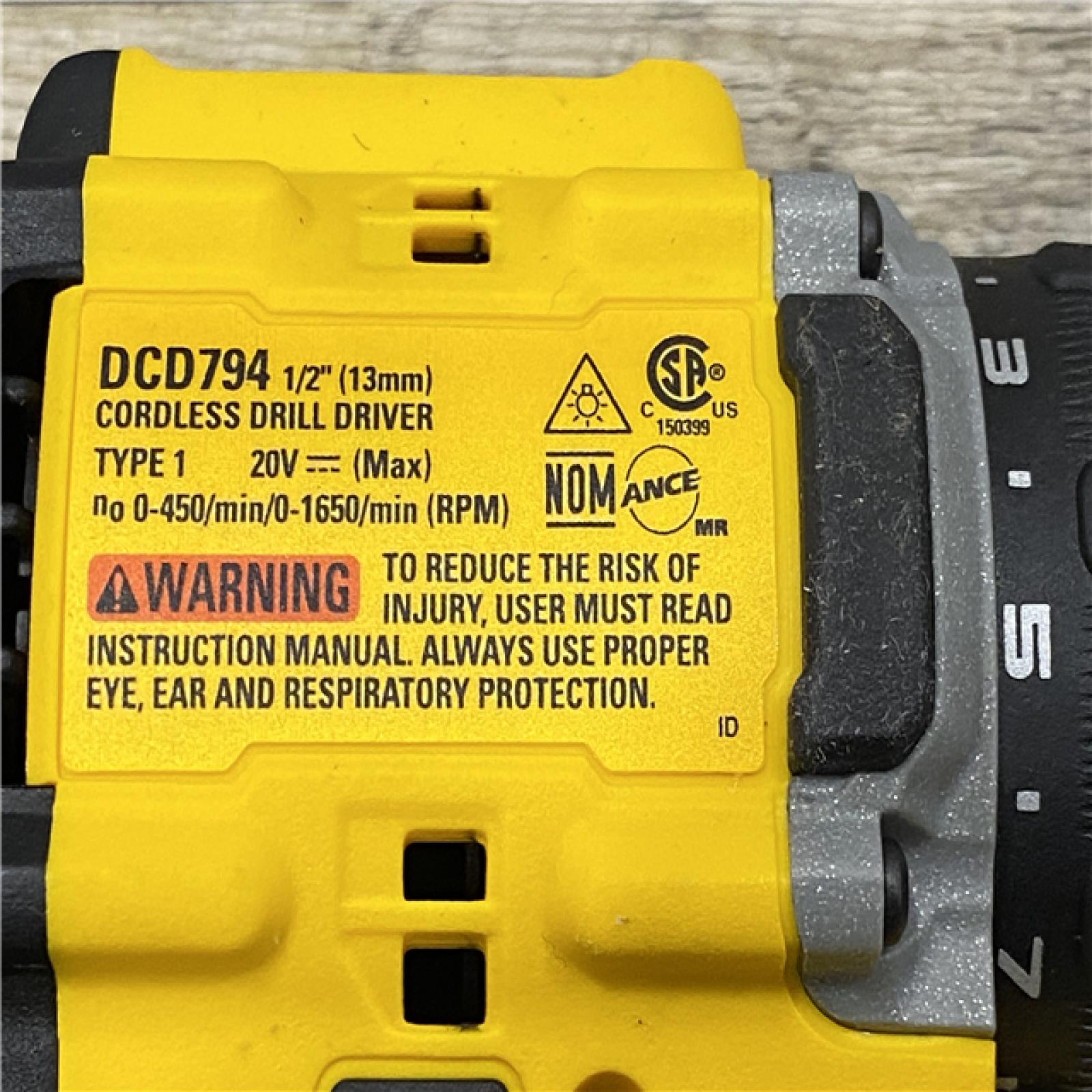 AS-IS DEWALT Atomic 20V Lithium-Ion Cordless Compact 1/2 in. Drill/Driver Kit