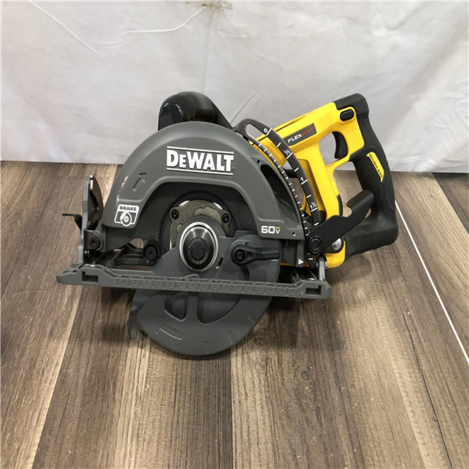 AS-IS DEWALT FLEXVOLT 60V MAX Cordless Brushless 7-1/4 in. Wormdrive Style Circular Saw (Tool Only)