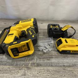 AS-IS DEWALT ATOMIC 20V MAX Lithium Ion Cordless 23 Gauge Pin Nailer Kit