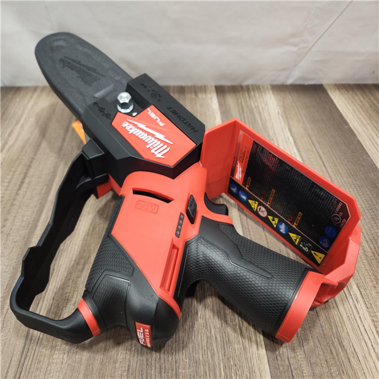 AS-IS- Milwaukee M12 FUEL 6 in. 12V Lithium-Ion Brushless Cordless Pruning Saw HATCHET (Tool-Only)