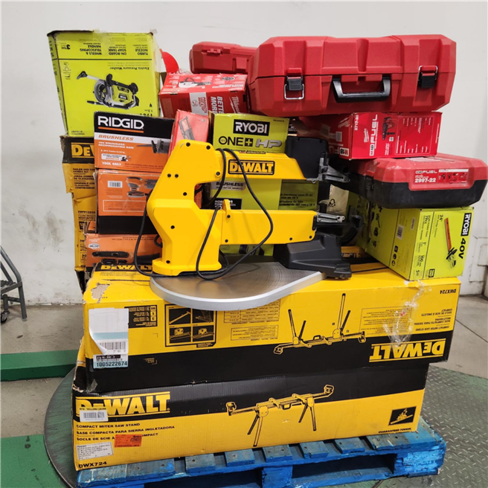 Dallas Location - As-Is Tool Pallet