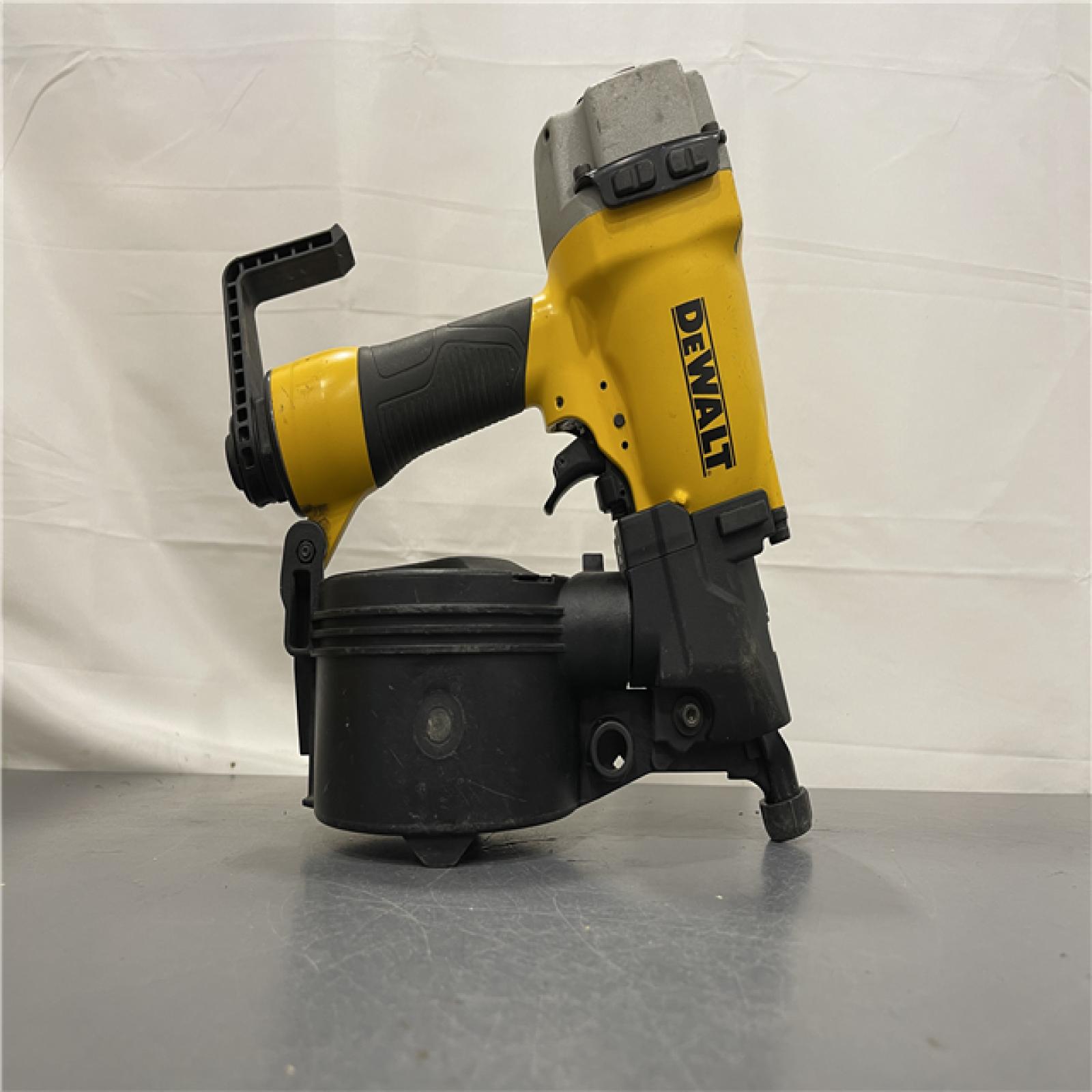 AS-IS - DeWalt 15 Degree 2-1/2 in. Coil Siding Nailer