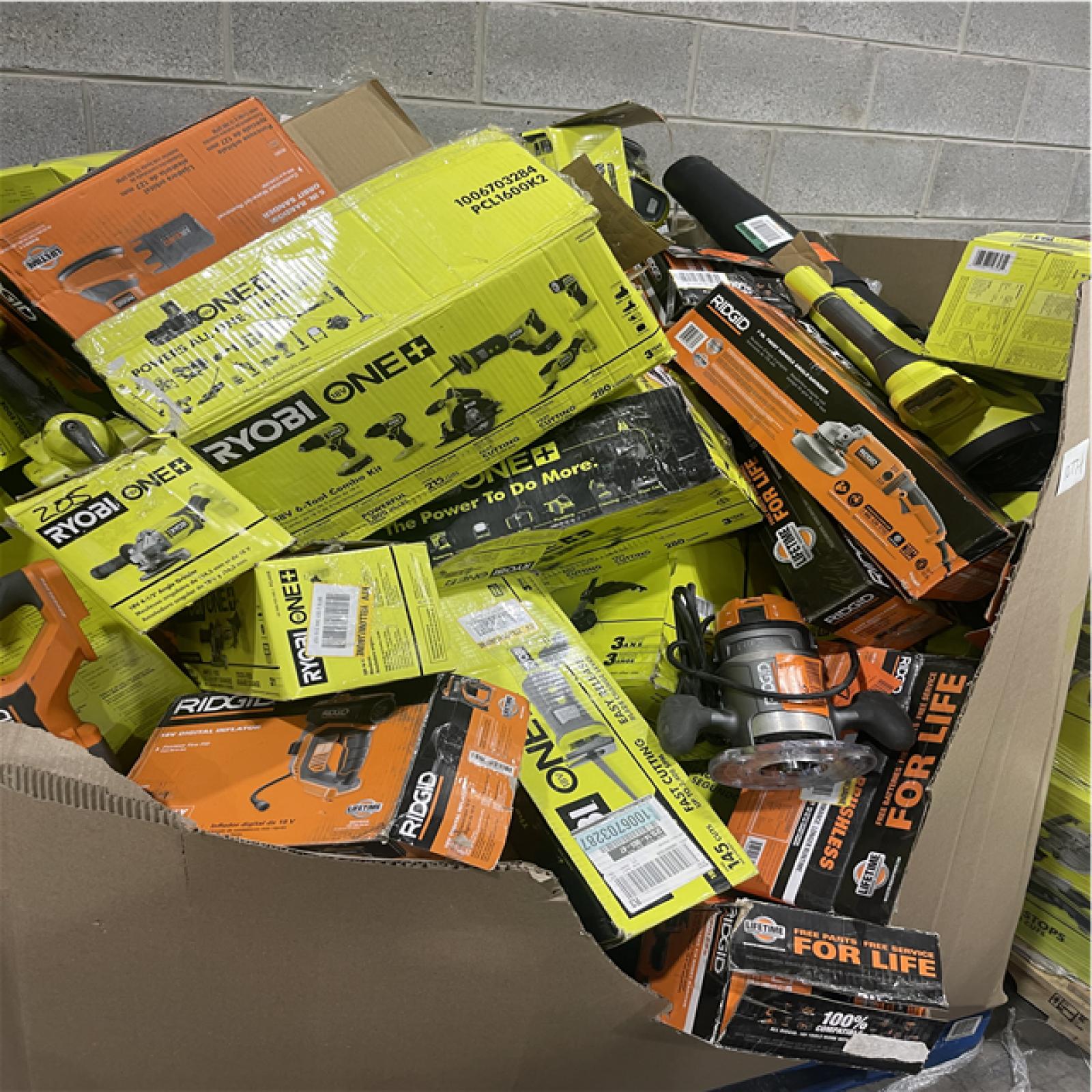 Pittston Location As-Is Power Tools Partial Truckload (11 Pallets) 1077-A