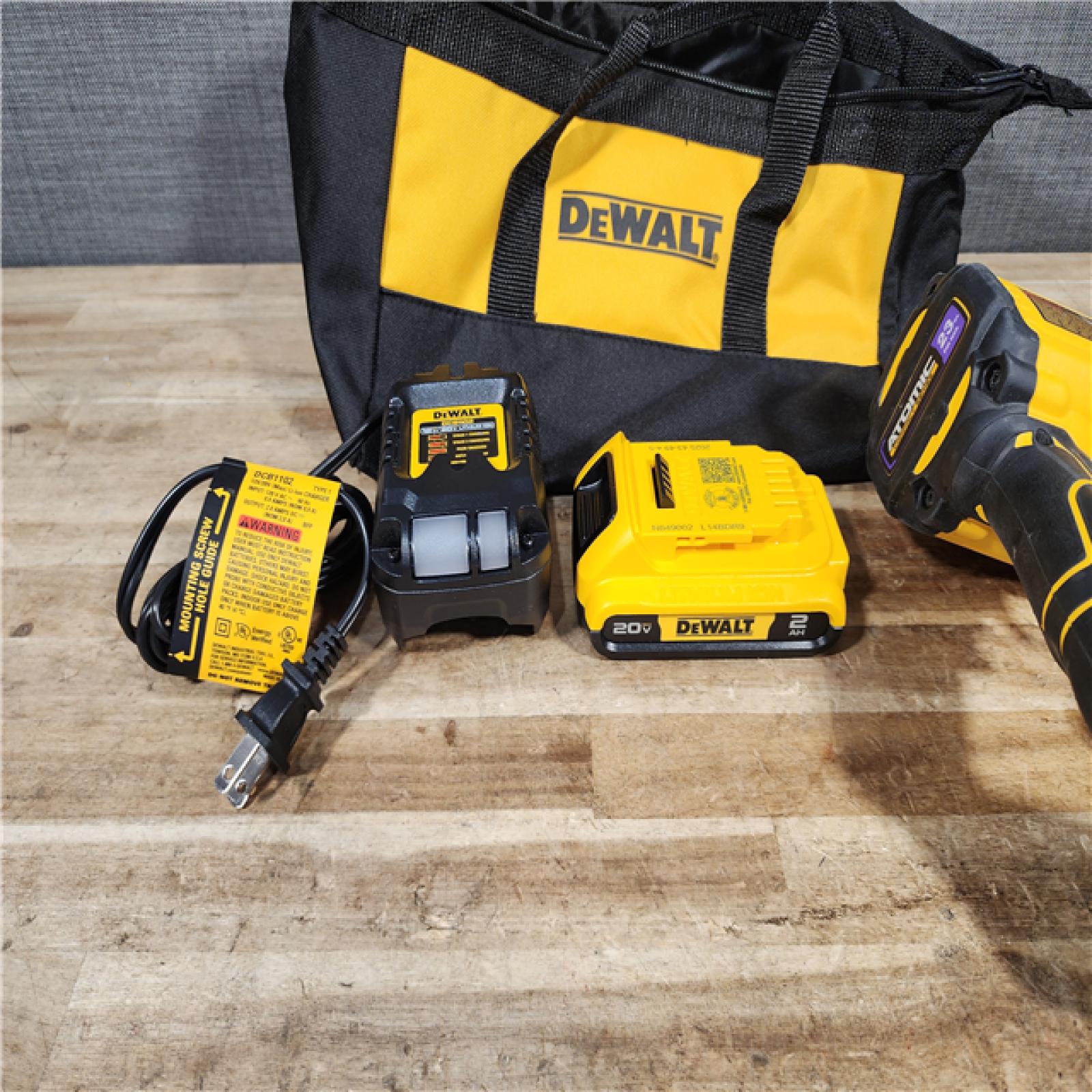 HOUSTON LOCATION - AS - IS DEWALT ATOMIC 20V MAX Lithium Ion Cordless 23 Gauge Pin Nailer Kit