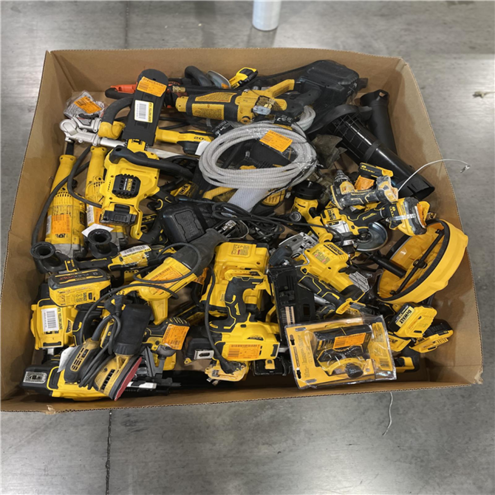 DALLAS LOCATION- AS-IS TOOL PALLET