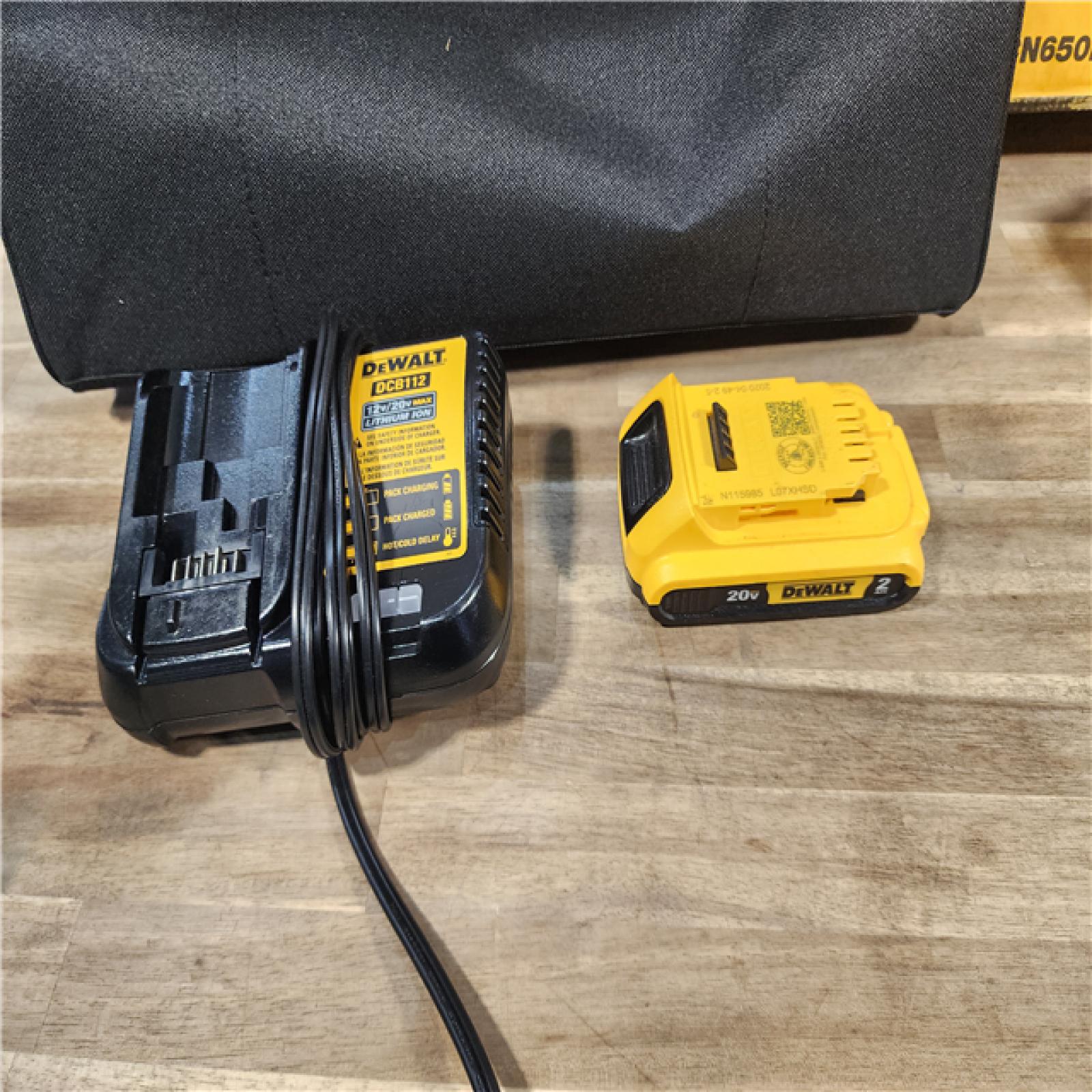 HOUSTON LOCATION - AS-IS DEWALT 20V MAX XR 15 Ga. Cordless 34 Deg Nailer 20 V