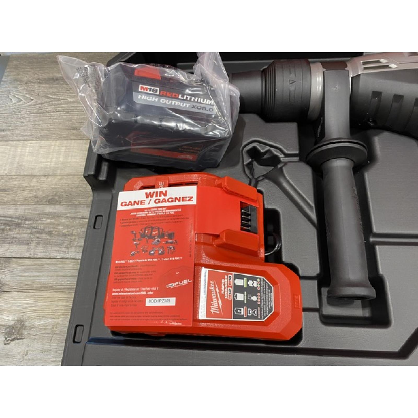 AS-IS Milwaukee 18 FUEL Brushless Cordless 21 in. Walk Behind Dual Battery Self-Propelled Mower Kit