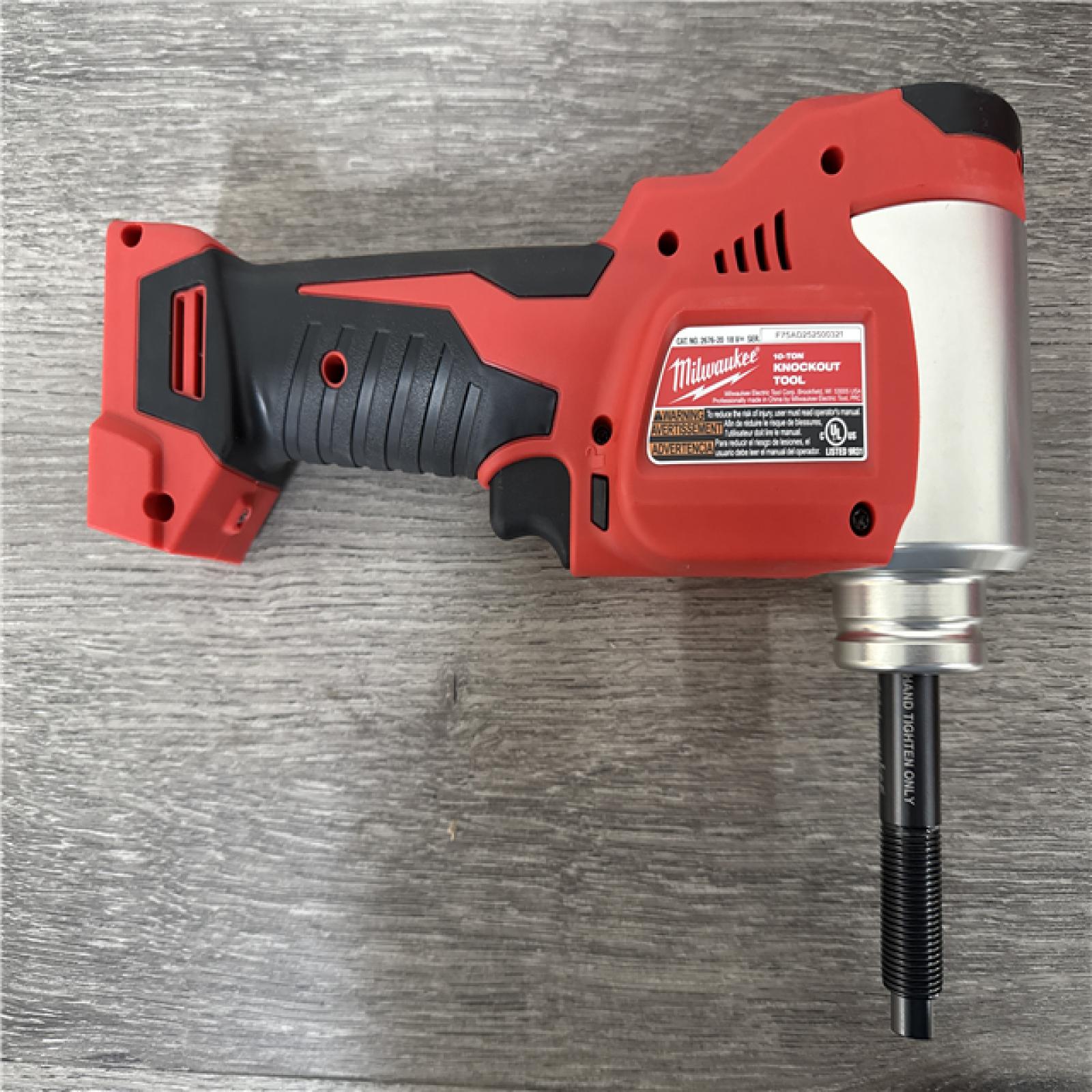 California AS-IS Milwaukee M18 Forcelogic 10T Knockout Tool  Includes (1) Battery and Hard Case