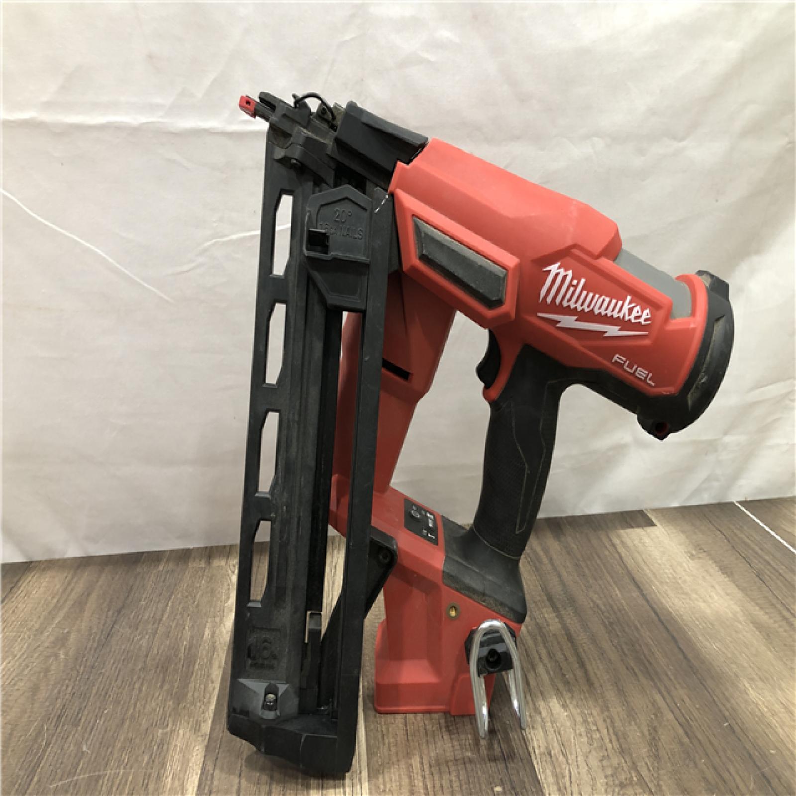 AS-IS Milwaukee FUEL 18-Volt Lithium-Ion Brushless Cordless Gen II 16-Gauge Angled Finish Nailer (Tool-Only)