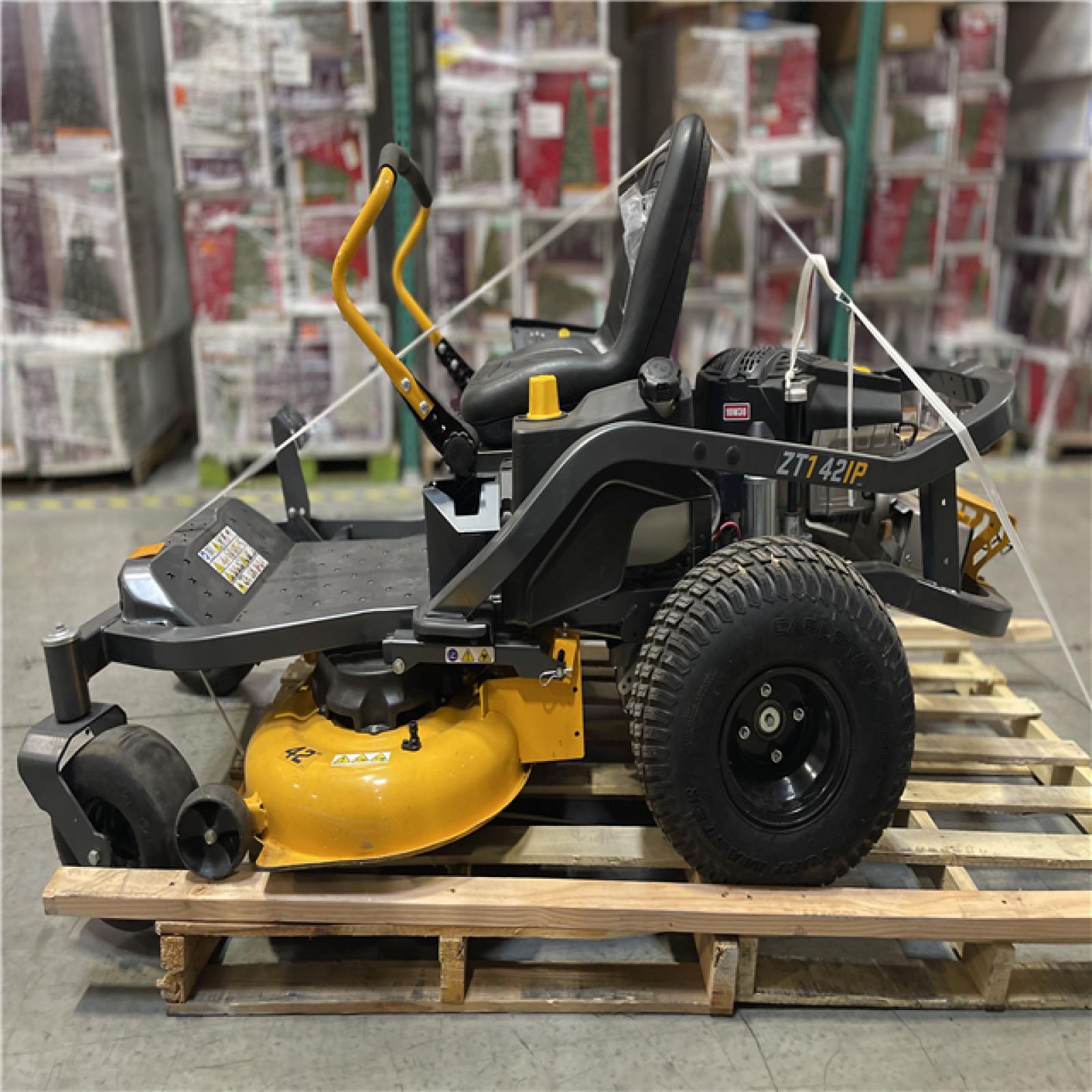 DALLAS LOCATION - CLUB CADET ULTIMA Z2 42 INCHES